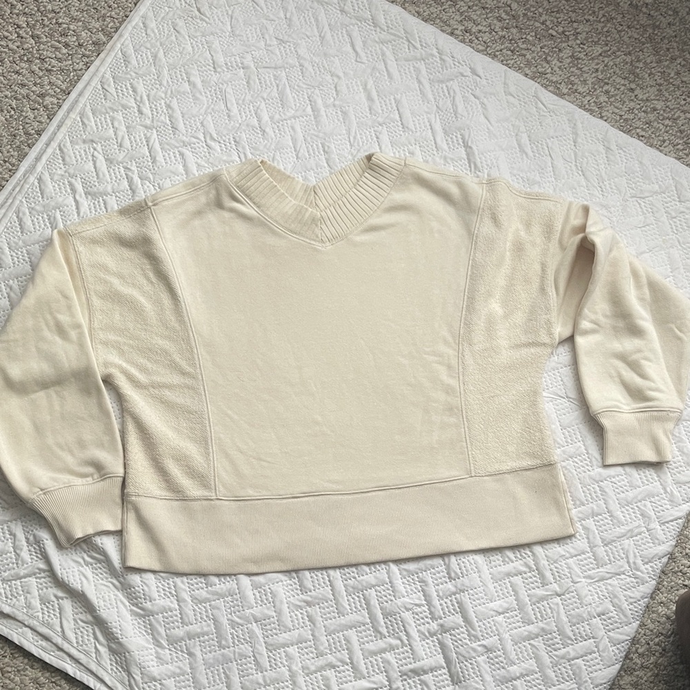 aerie Cream V-Neck Boxy Sweater